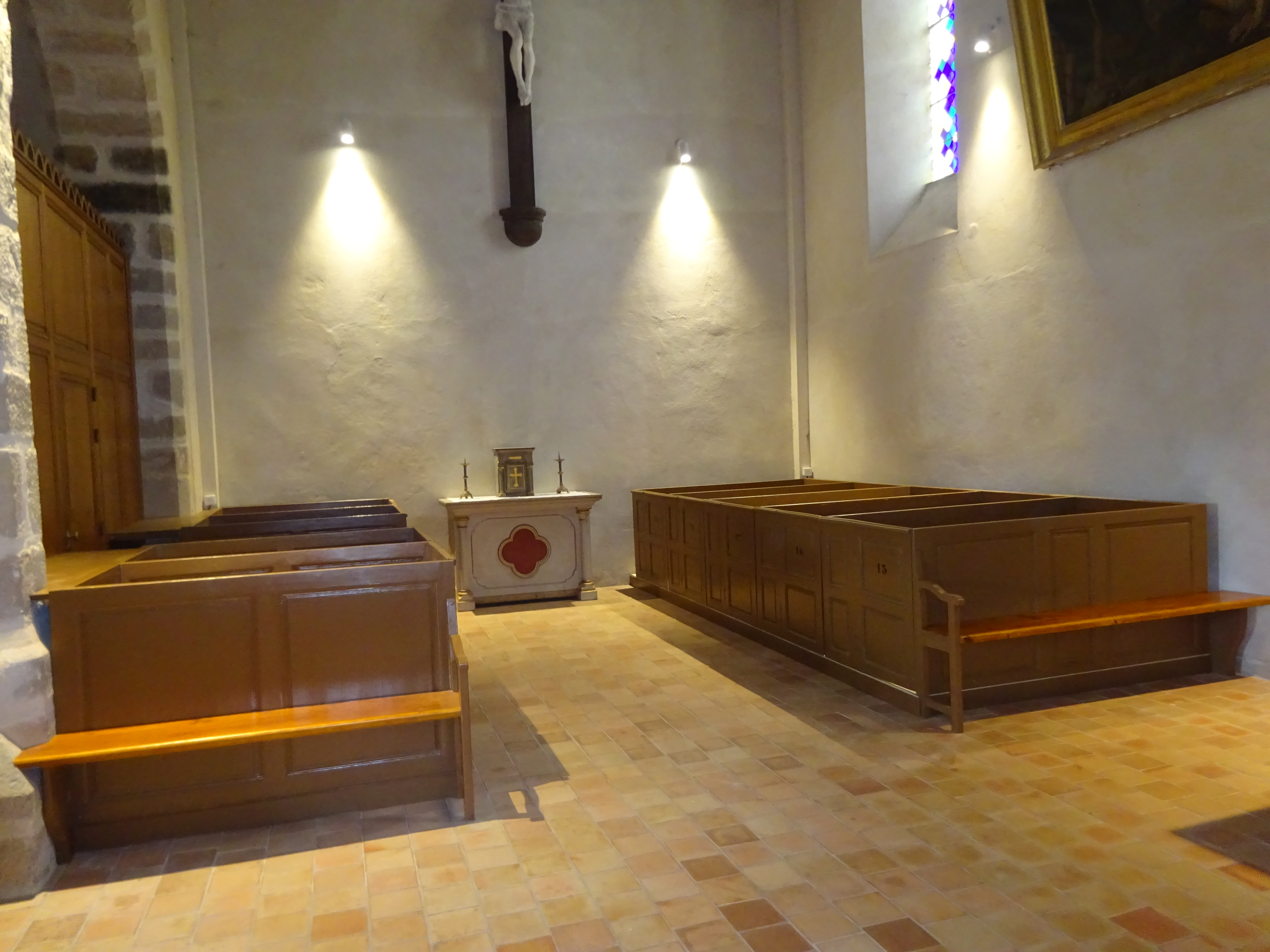 10 bancs clos